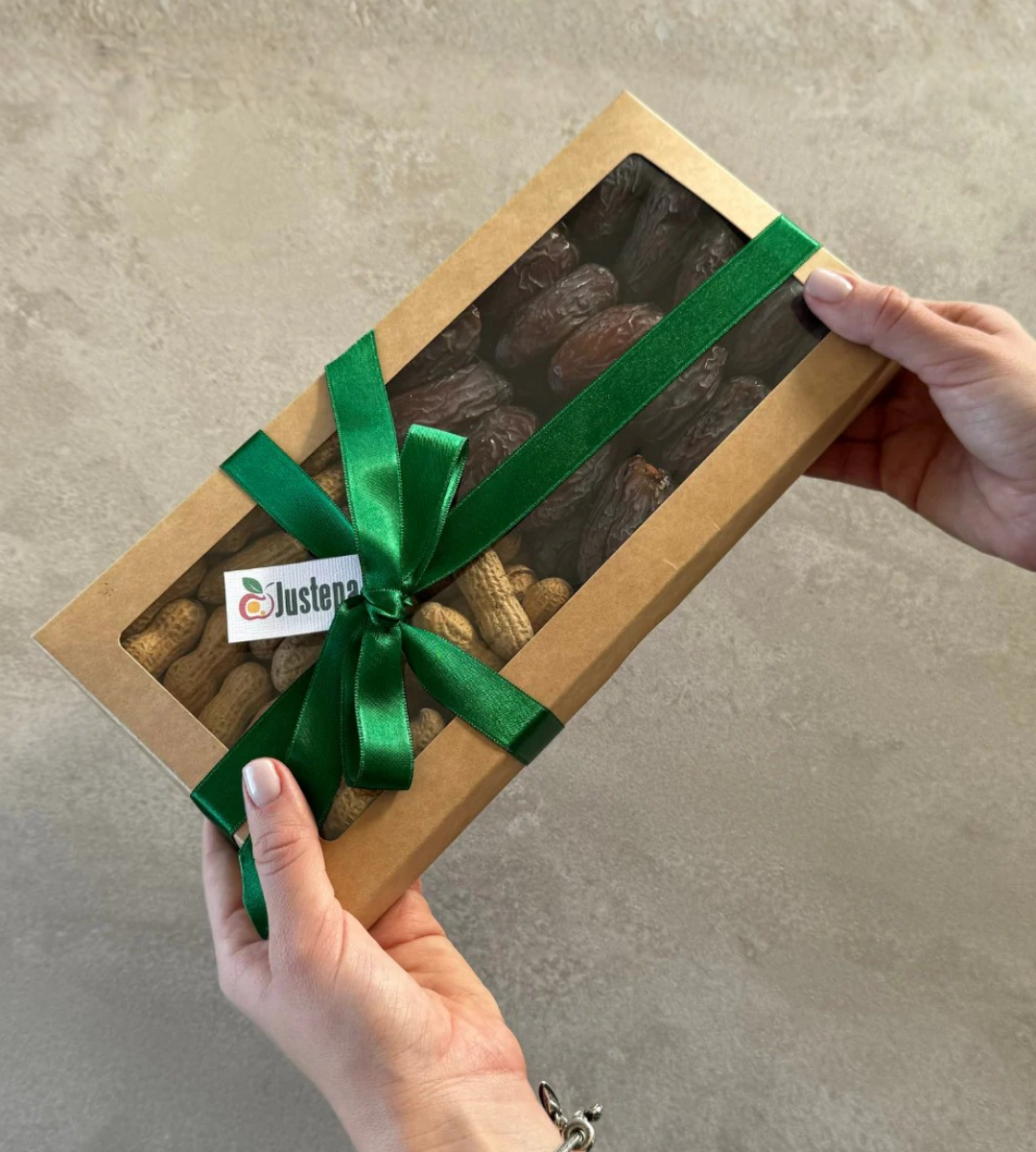 Datulių ir riešutų rinkinys