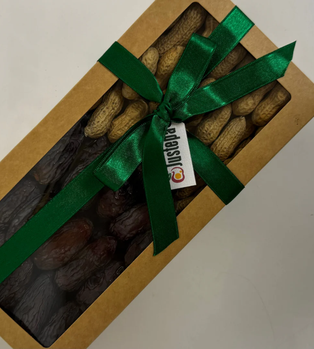 Datulių ir riešutų rinkinys